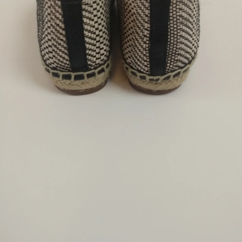 Lafayette 148 Woven Espadrilles